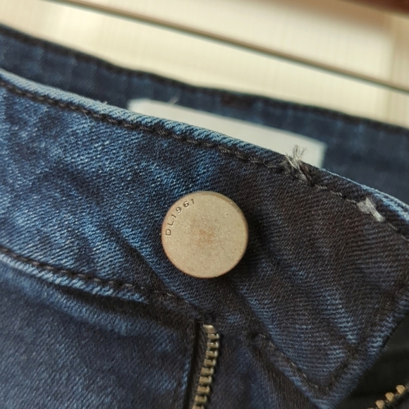 DL1961 Florence Instasculpt Dark Wash Mid Rise Ankle Cropped Skinny Jeans 27 - Picture 11 of 15